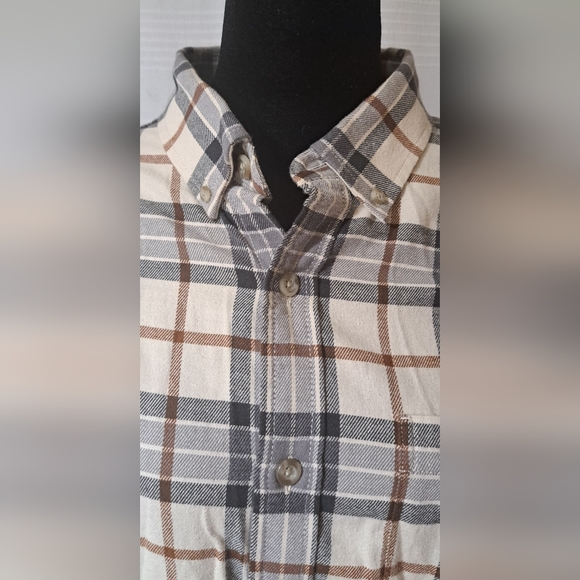 Eddie Bauer Flannel Plaid Size M - Picture 2 of 5